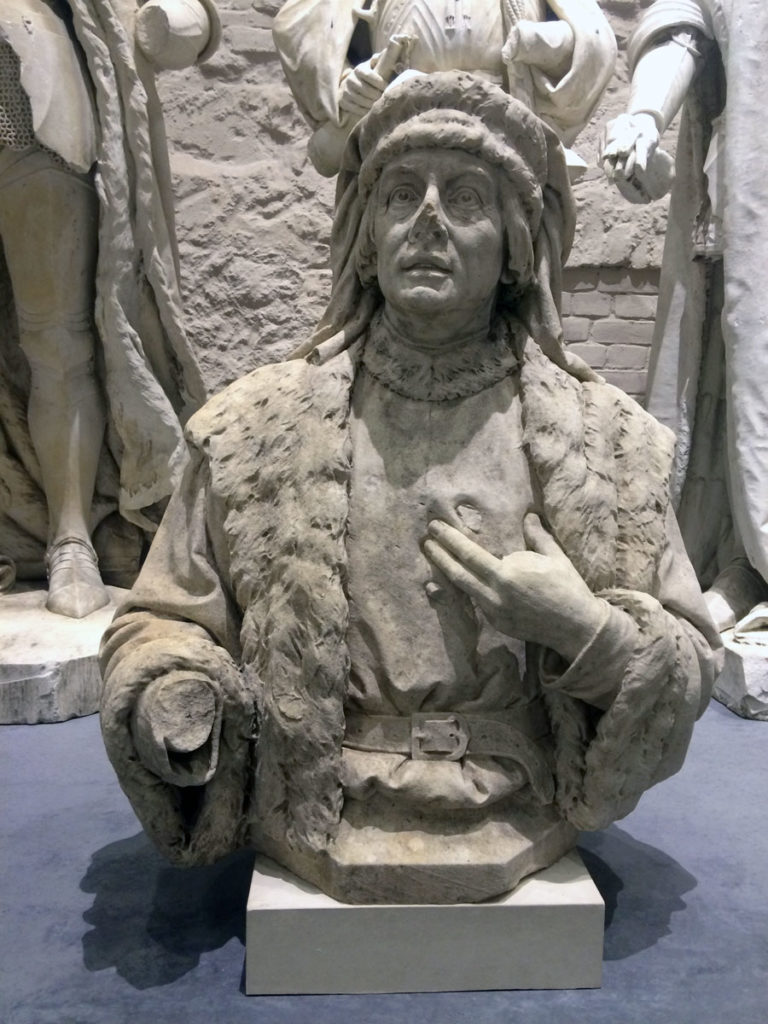 Denkmäler der „Siegesallee“ (Ausstellung „Enthüllt. Berlin und seine Denkmäler“ in der Zitadelle Spandau)