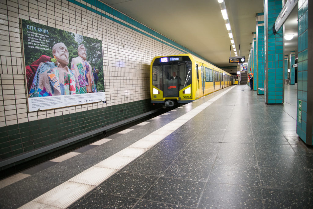 Various & Gould: City Skins – Marx und Engels, Berlin 2017 (Photo: Boris Niehaus)